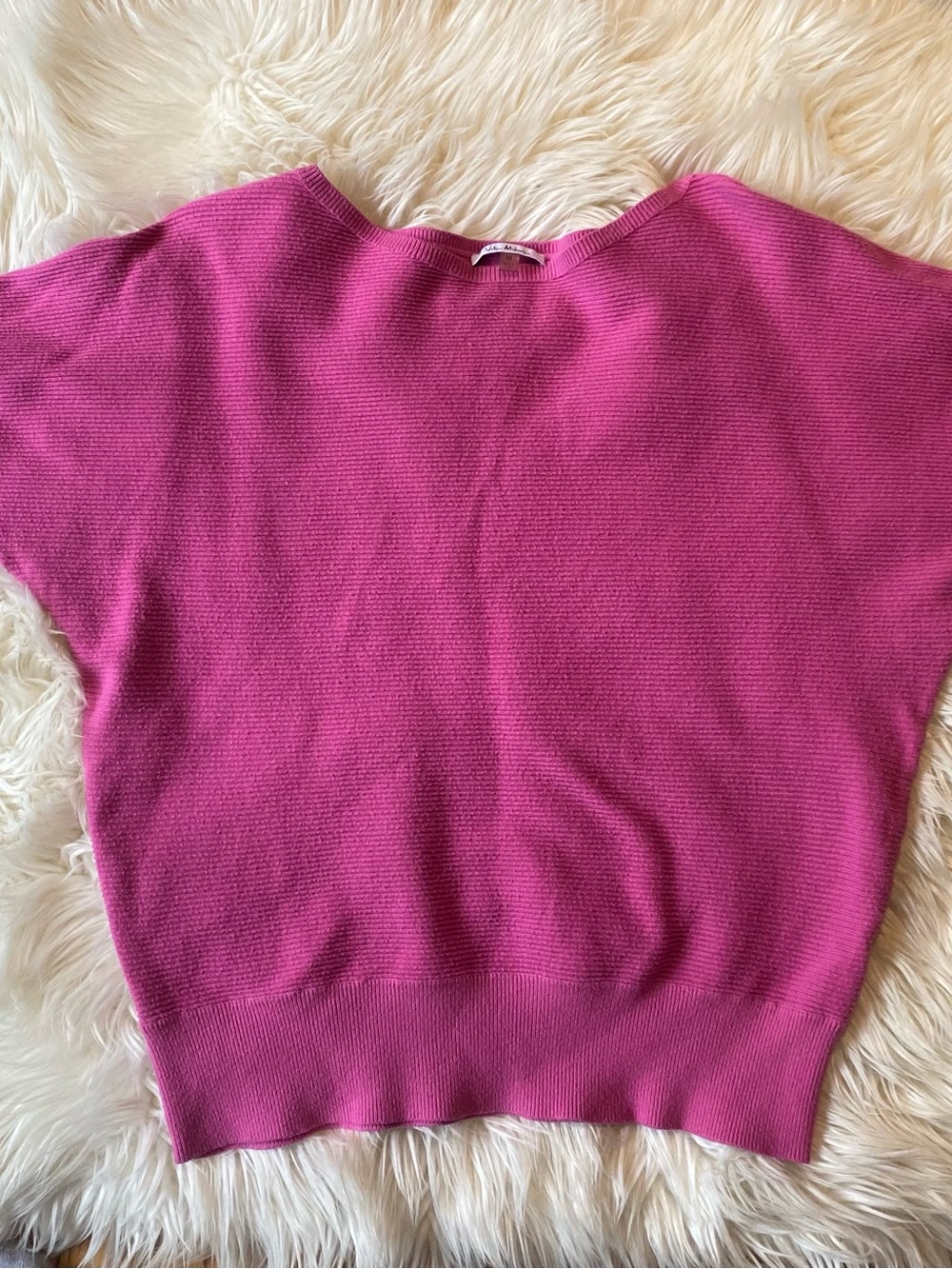 Vila Milano Women’s Bright Pink Short Sleeve Knit Top Size Medium